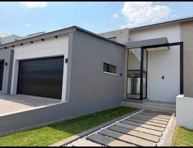 4 BEDROOM HOUSE FOR SALE IN FOUNTAINBROOK ESTATE